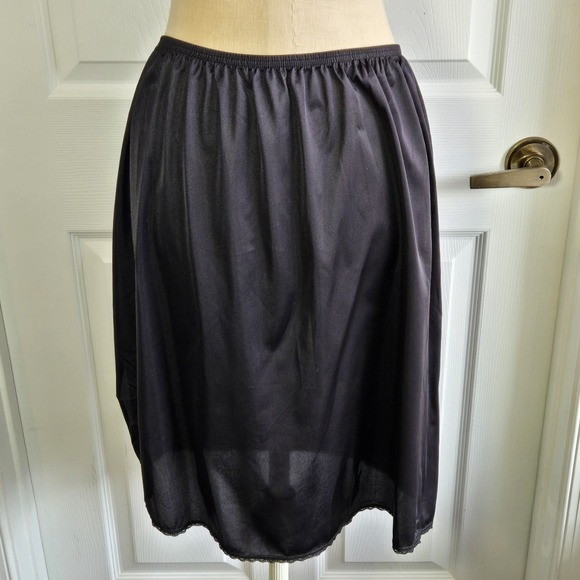 Vanity Fair Other - Vanity Fair Vintage Black Nylon And Lace Half Slip Size L 42‎ Side Slit Lingerie
